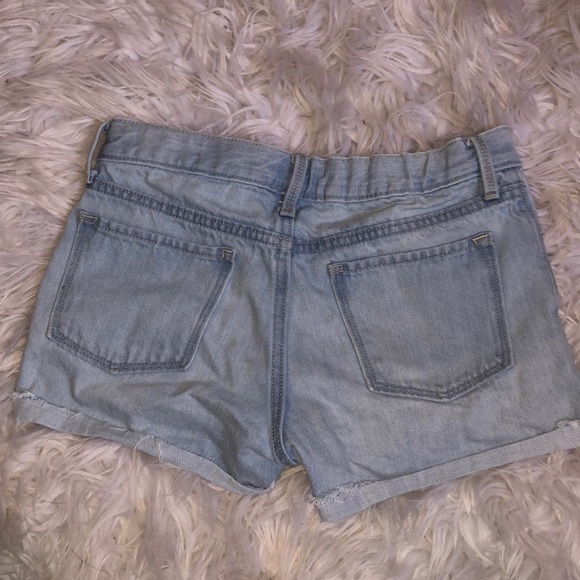 light blue jean shorts - Picture 2 of 4